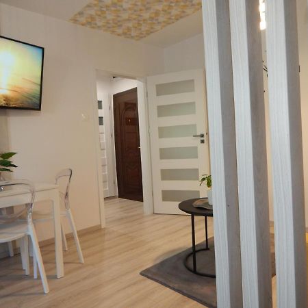 Pisztácia 2020 Apartman Kazincbarcika Kültér fotó