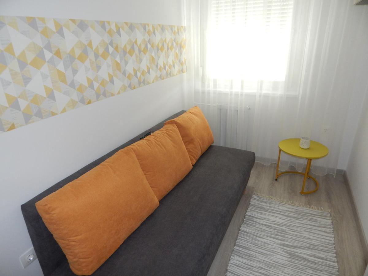 Pisztácia 2020 Apartman Kazincbarcika Kültér fotó