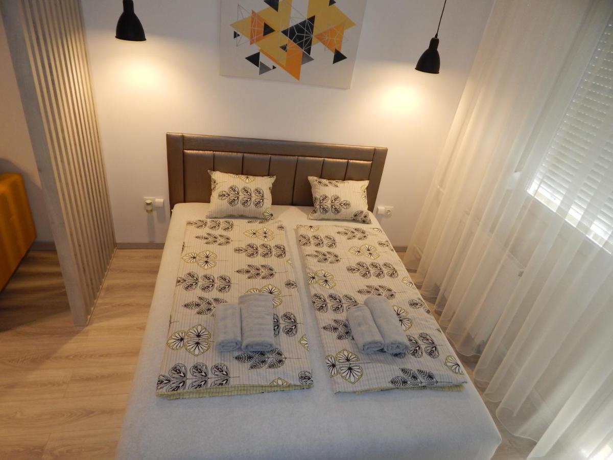 Pisztácia 2020 Apartman Kazincbarcika Kültér fotó