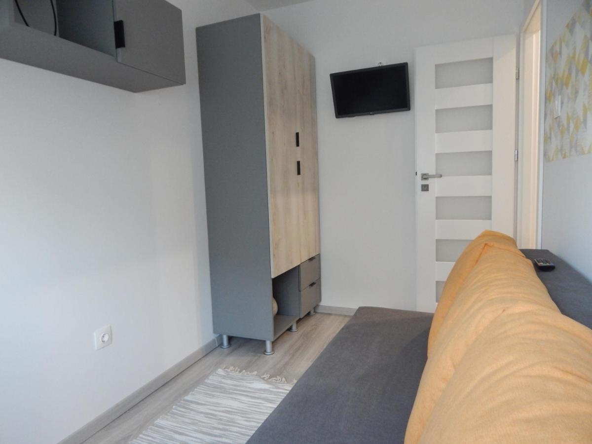 Pisztácia 2020 Apartman Kazincbarcika Kültér fotó
